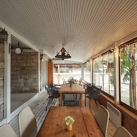 Hotel Tash Mekan