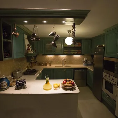 Tash Mekan Πανδοχείο 3*