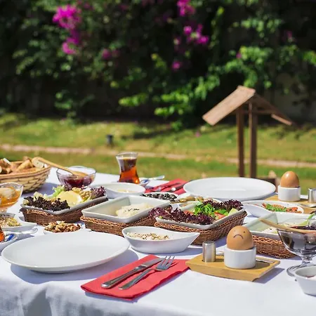 Tash Mekan Hotel Alacati