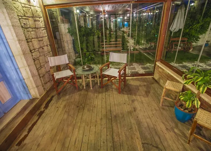 Tash Mekan Hotel Alaçatı